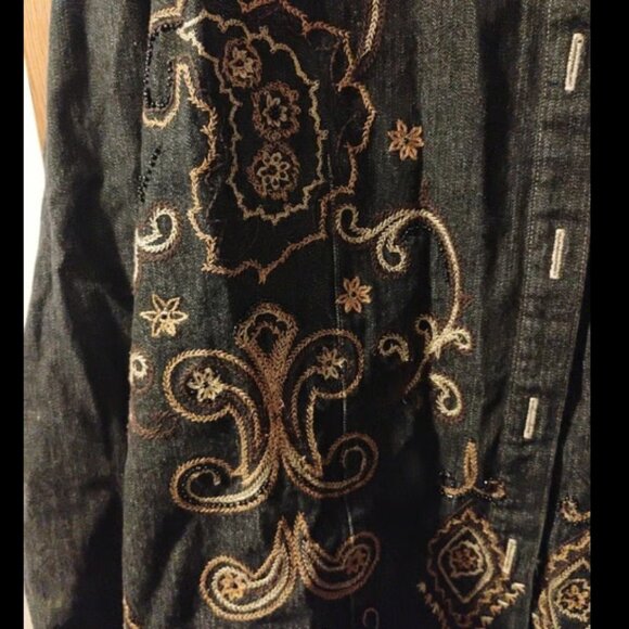 Laura Ashley Denim Embroidered Beaded Button Up Women's Large Jacket 20"W x 24"L - Picture 5 of 7
